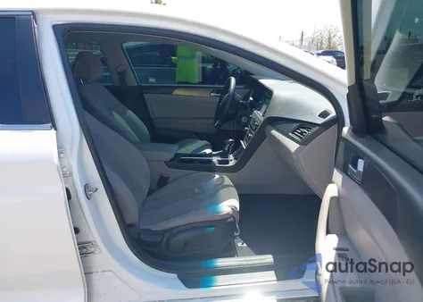 2017 Hyundai Sonata Sport z USA, uszkodzony, nr VIN 5NPE34AF1HH555562